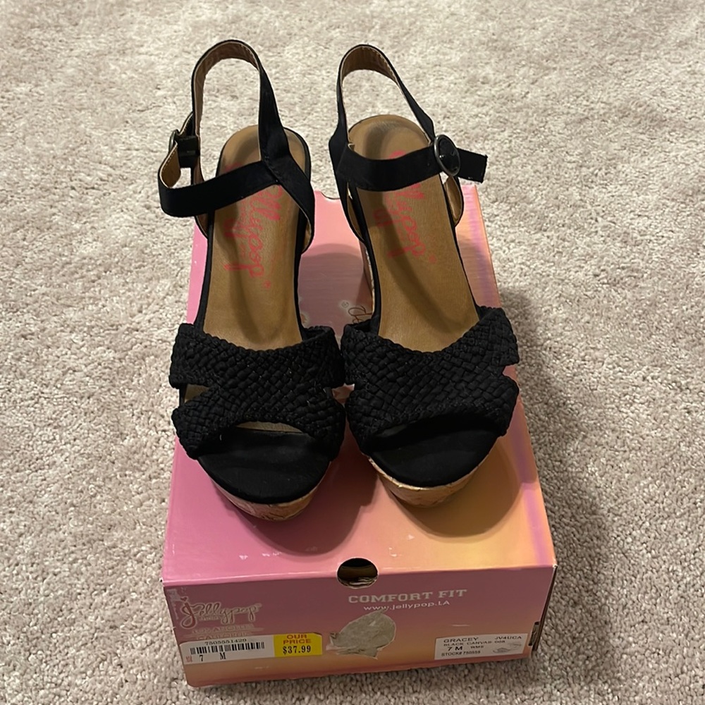 Cute Jellypop wedge sandals size 7M